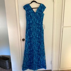 Gorgeous Tadashi Shoji Ocean Blue Gown NWT